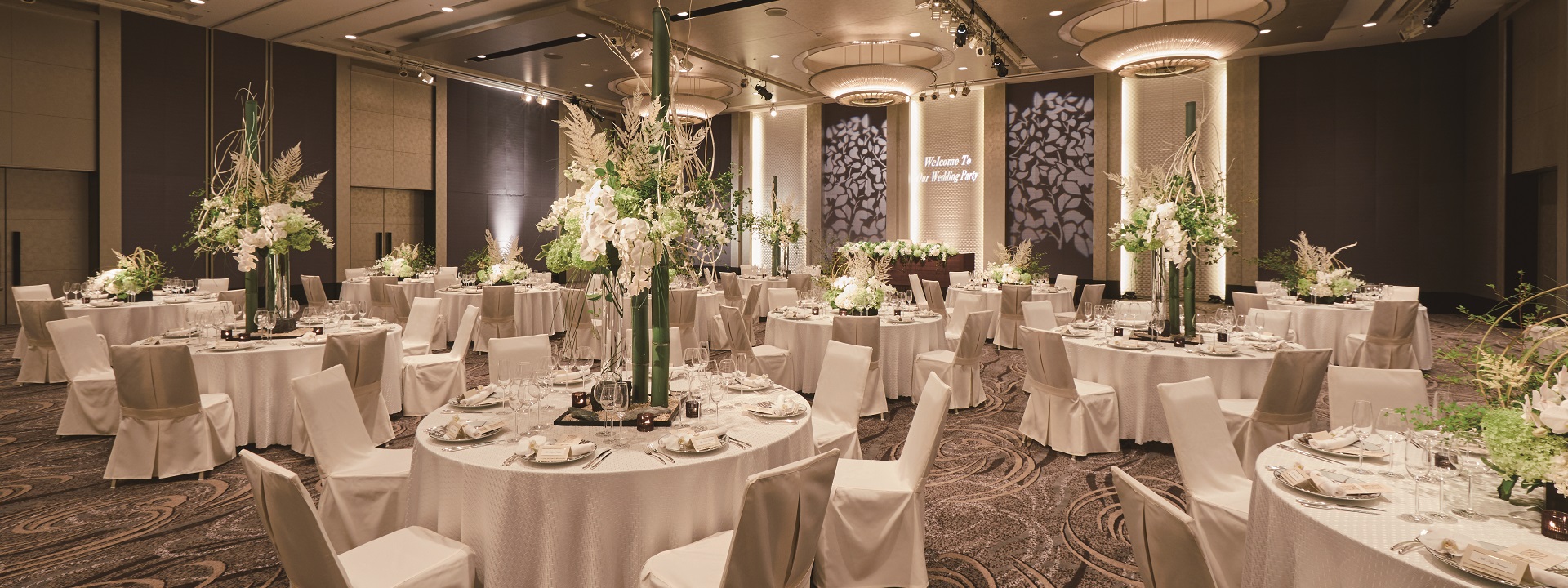 A pearl chandelier that inherits Japanese beauty