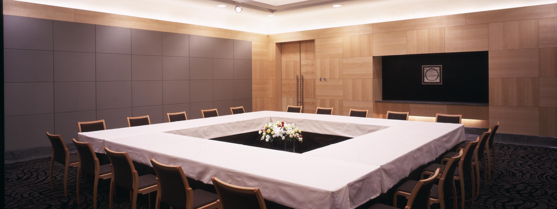 中宴会場・中会議室[白妙] ミーティング